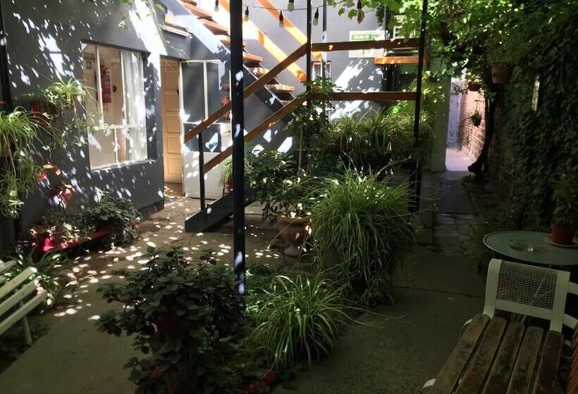 Bardas Hotel Cinco Saltos