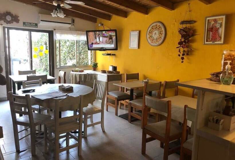 Bardas Hotel Cinco Saltos