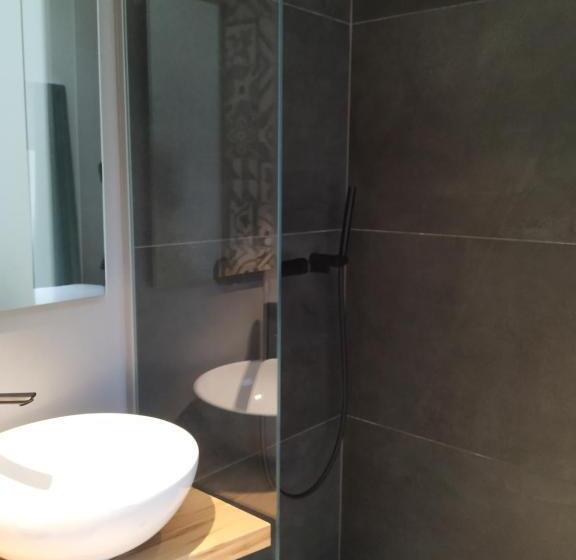 تختخواب و صبحانه B & W Križ