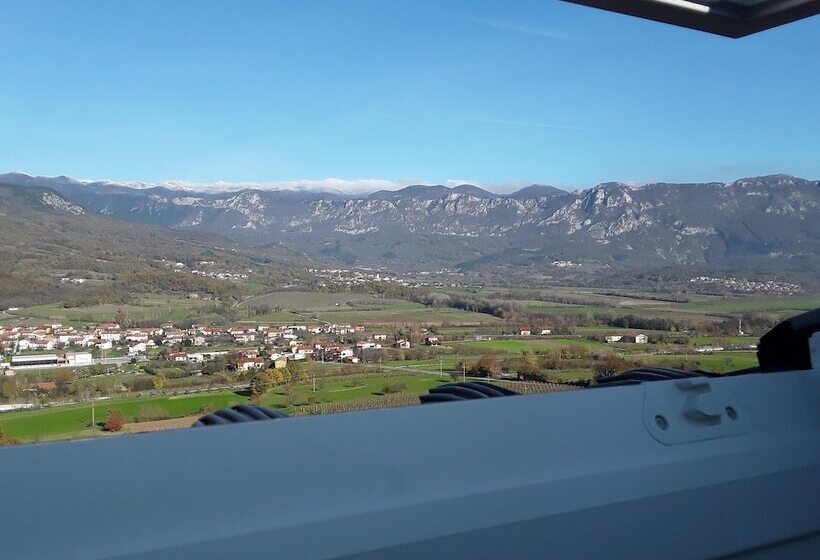 تختخواب و صبحانه B & W Križ