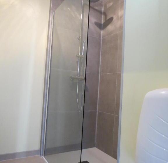 ベッドアンドブレックファースト Chambre D Hotes Champagne Laval Louis