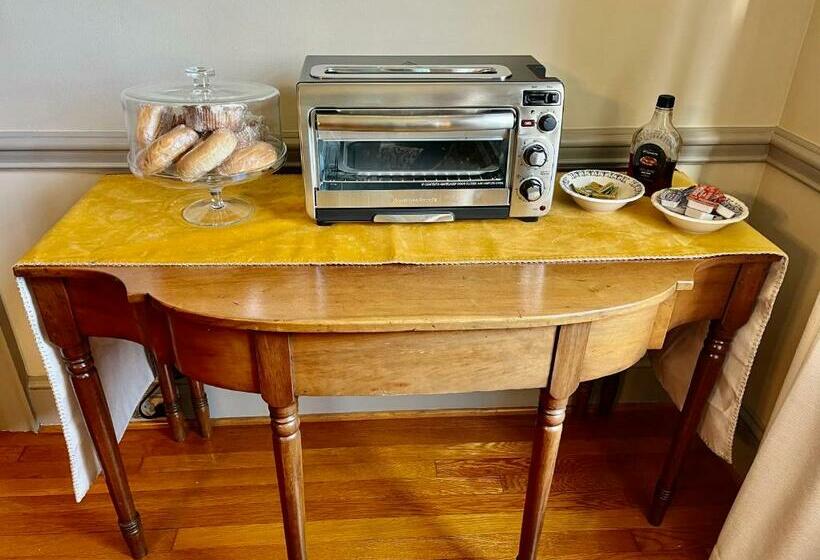 Bed and Breakfast The Holly And Ivy Inn