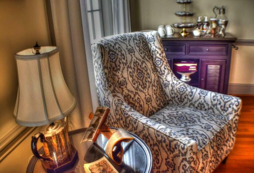 Bed and Breakfast The Holly And Ivy Inn