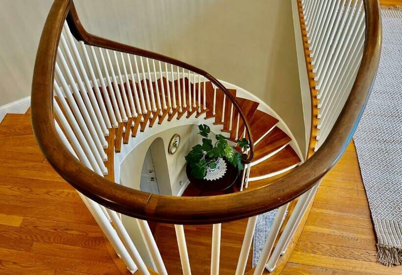 Bed and Breakfast The Holly And Ivy Inn