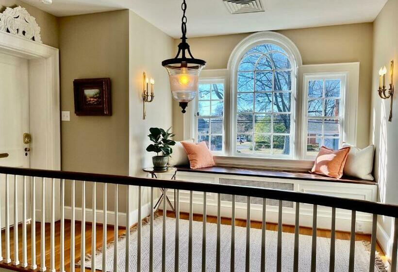 Bed and Breakfast The Holly And Ivy Inn