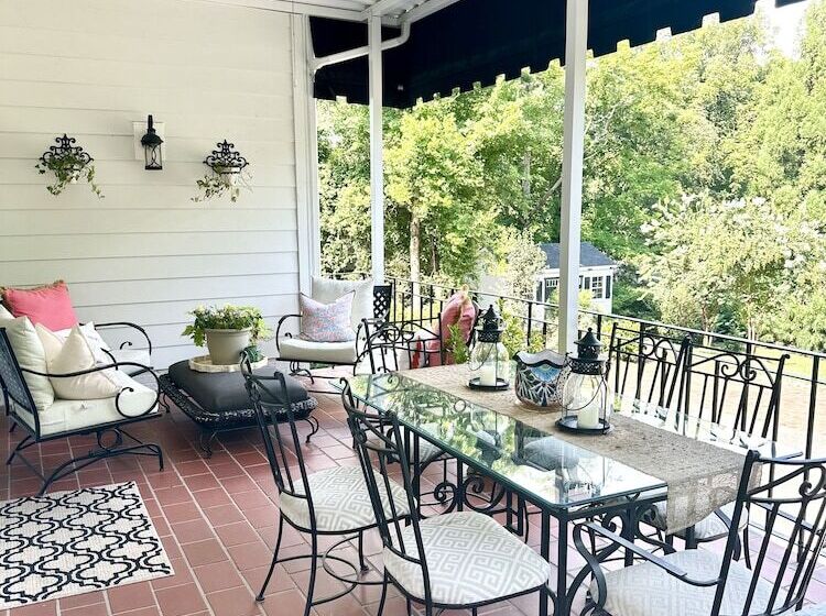 Bed and Breakfast The Holly And Ivy Inn