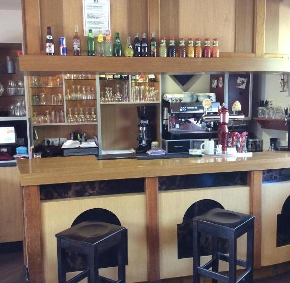 酒店 Au Père Tranquille