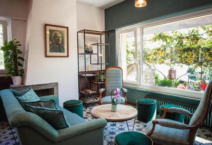 Отель Auberge De Rivaz