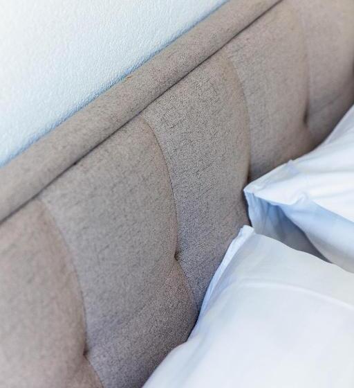 Отель Auberge De Rivaz