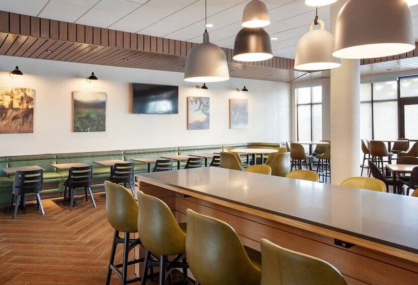 Отель Fairfield Inn & Suites By Marriott Wellington West Palm Beach