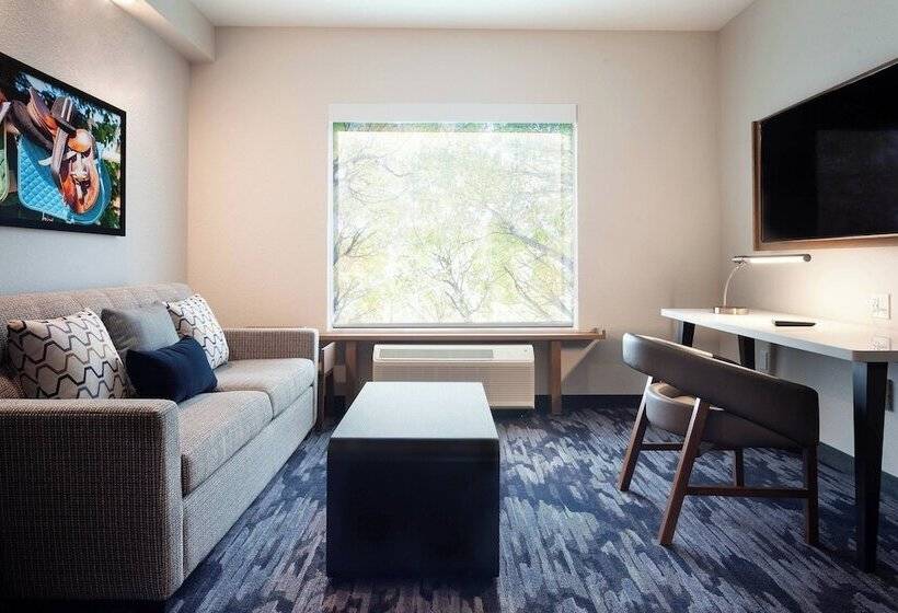 Отель Fairfield Inn & Suites By Marriott Wellington West Palm Beach