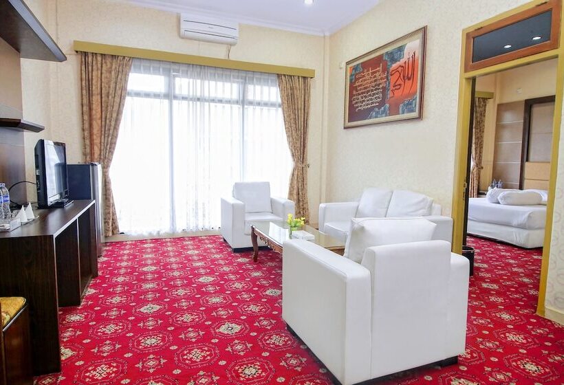 בית מלון כפרי Hakmaz Taba Syariah Lubuk Linggau