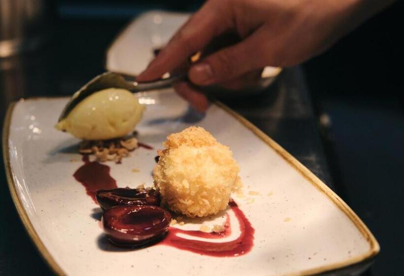 Отель Johann Bregenz