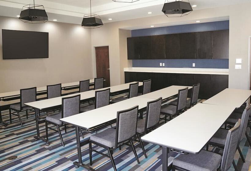 호텔 La Quinta By Wyndham Richmond Sugarland