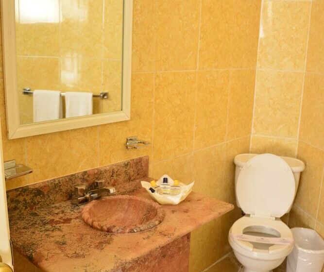 בית מלון כפרי Paradise Inn