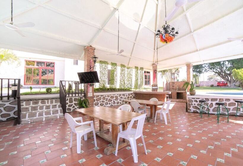 ホテル Teques Palace