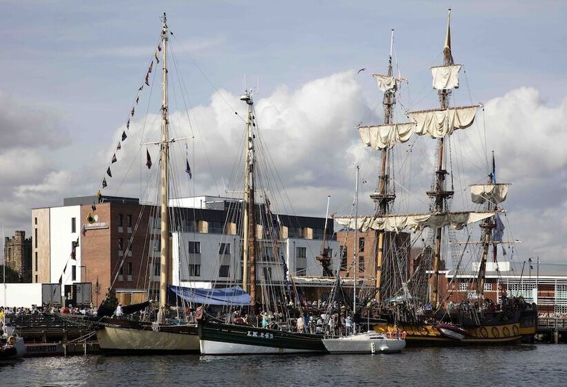 فندق The Commissioners Quay Inn   The Inn Collection Group