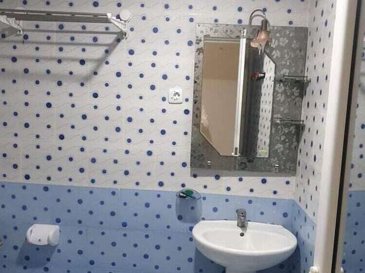 هتل Vallée Des Jardins