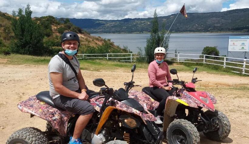 פנסיון Abadia De Tomine