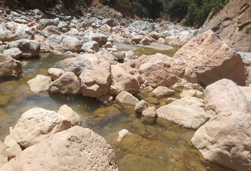 پانسیون Auberge Des Lacs