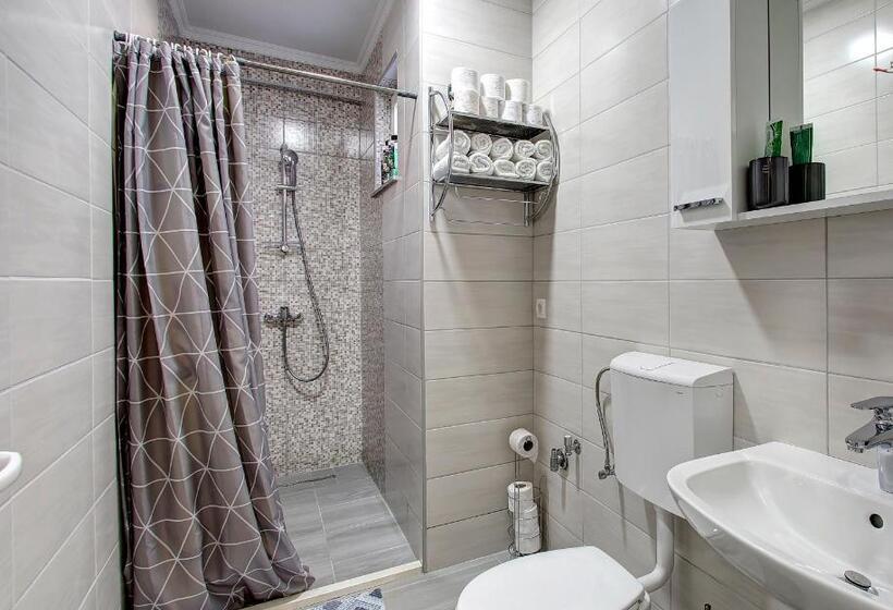 پانسیون Guesthouse Check In