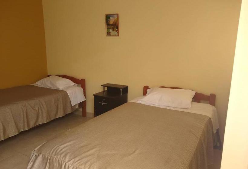 پانسیون Hospedaje Golden Inn