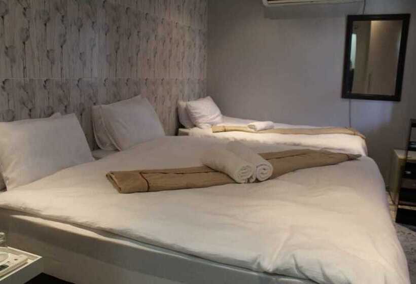 Пансион Legae Larona