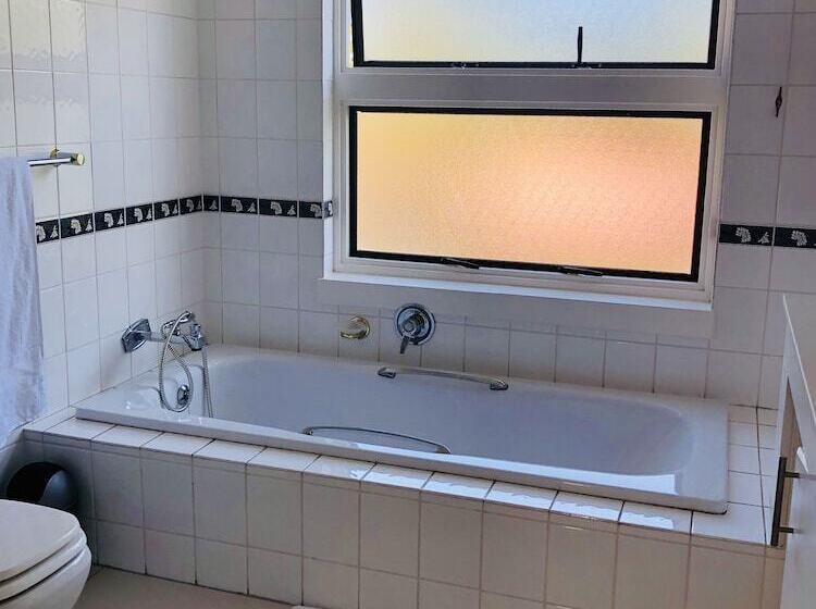 Пансион Santa Monica At Roger