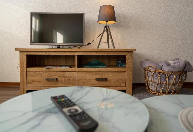 Warias Hotel & Restaurant