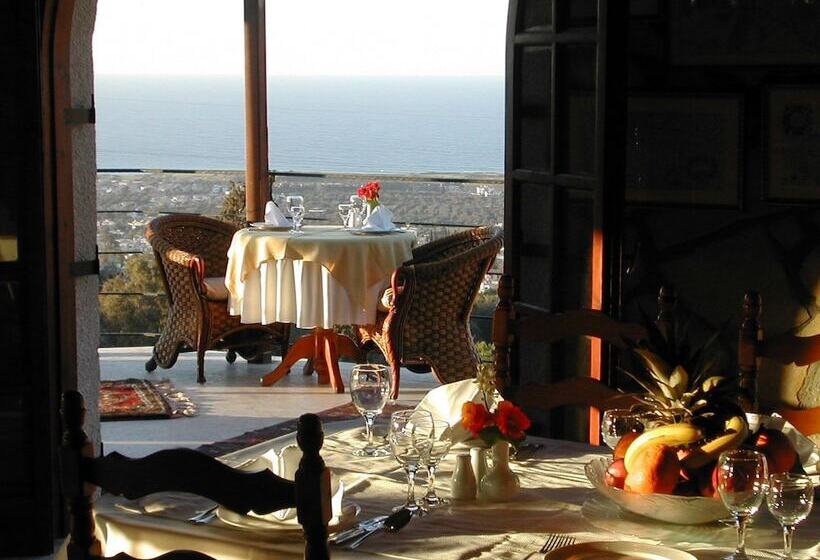 הוסטל Bellapais Gardens