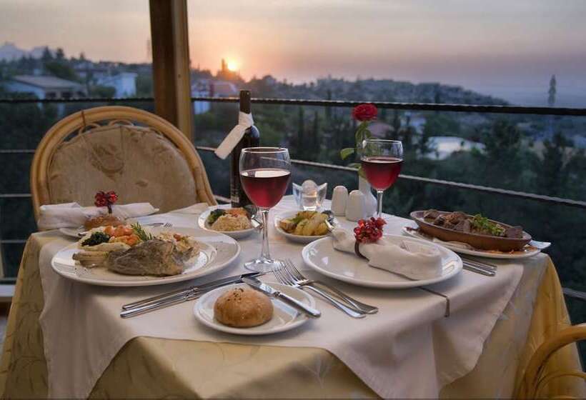 הוסטל Bellapais Gardens