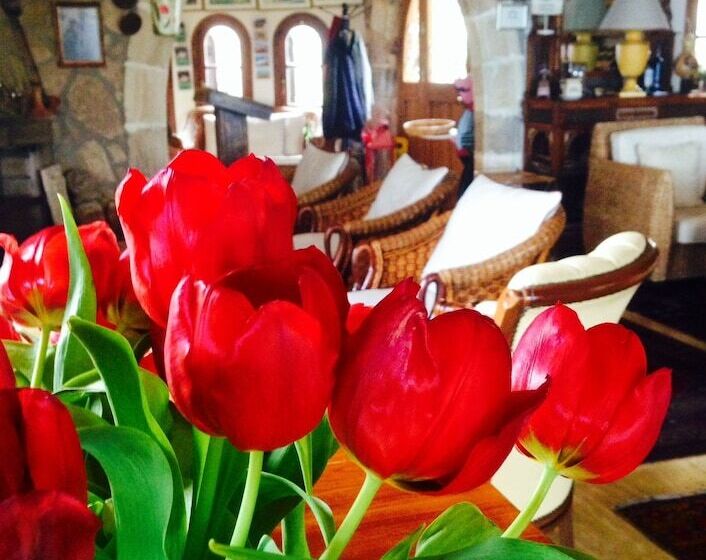 הוסטל Bellapais Gardens