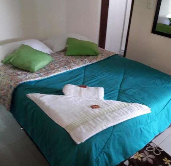 호스텔 Vivienda Turistica Yerbabuena