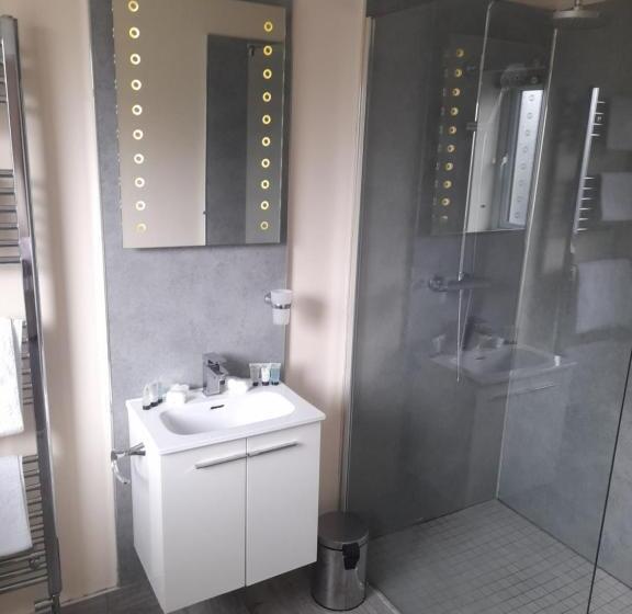 ベッドアンドブレックファースト The Armada Bar And Restaurant