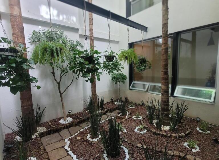 בית מלון כפרי Ch