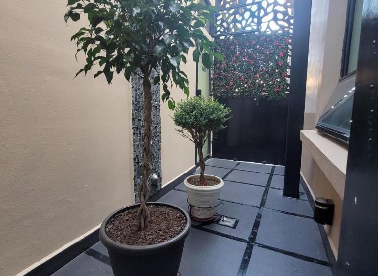 בית מלון כפרי Ch