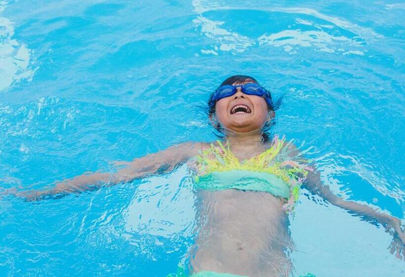 בית מלון כפרי Hideout Okinawa Uruma