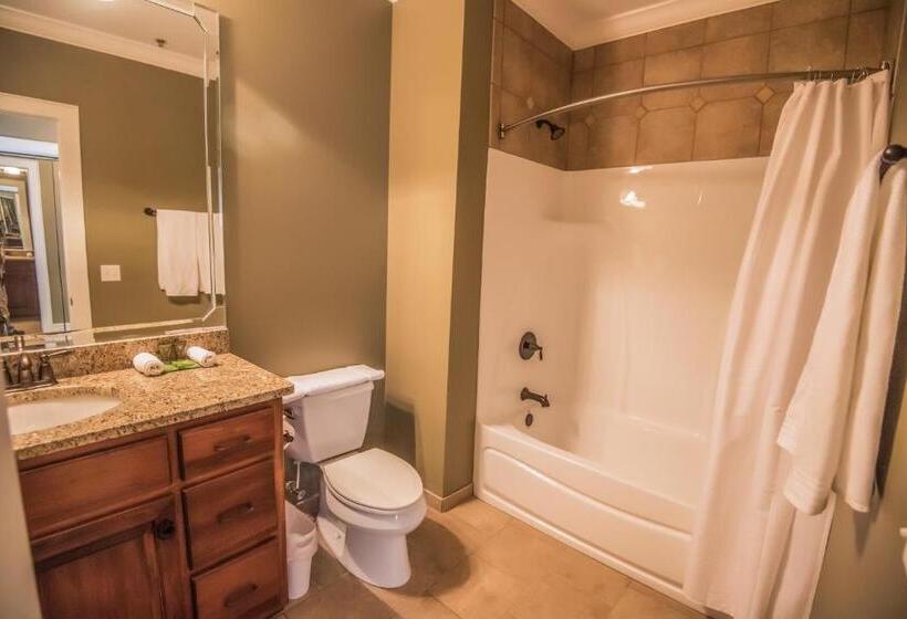 فندق Magnolia Creek Lodge