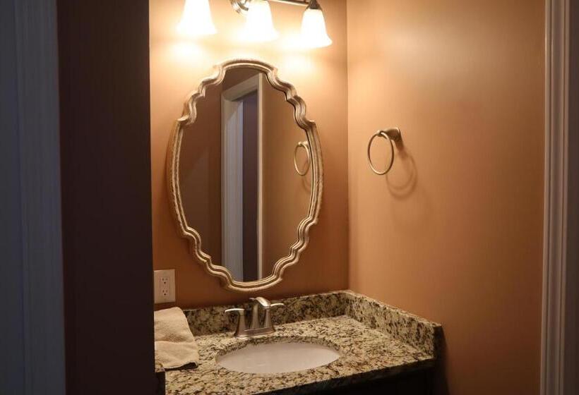 فندق Magnolia Creek Lodge