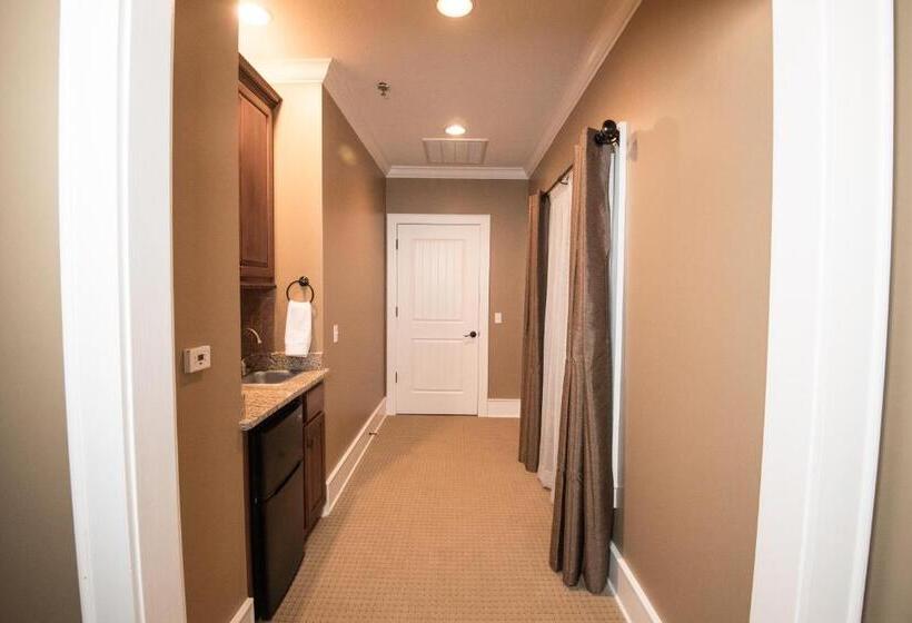 فندق Magnolia Creek Lodge