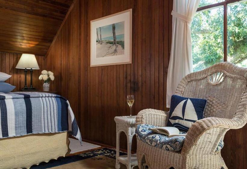 Magnolia Springs Bed And Breakfast