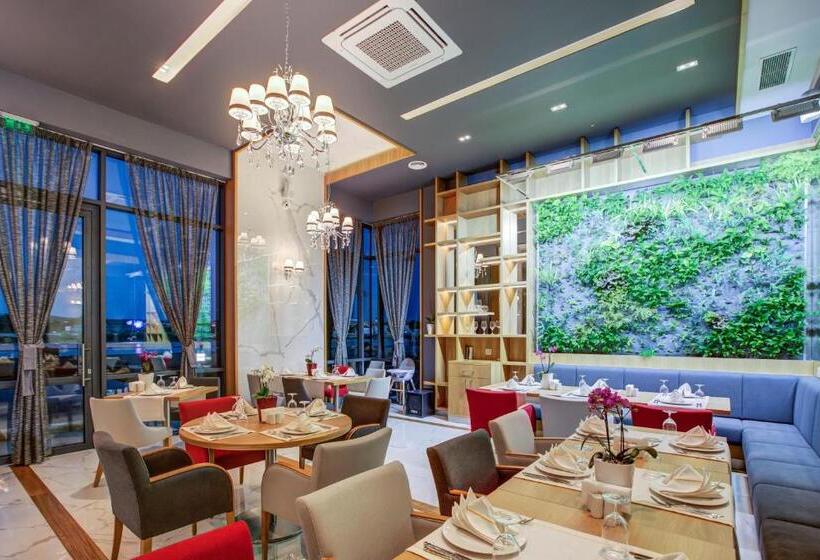 Merit Grand Mosta Spa Hotel & Casino