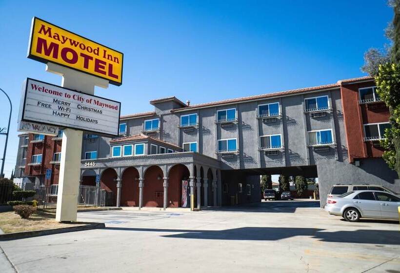 فندق على الطريق Maywood Inn