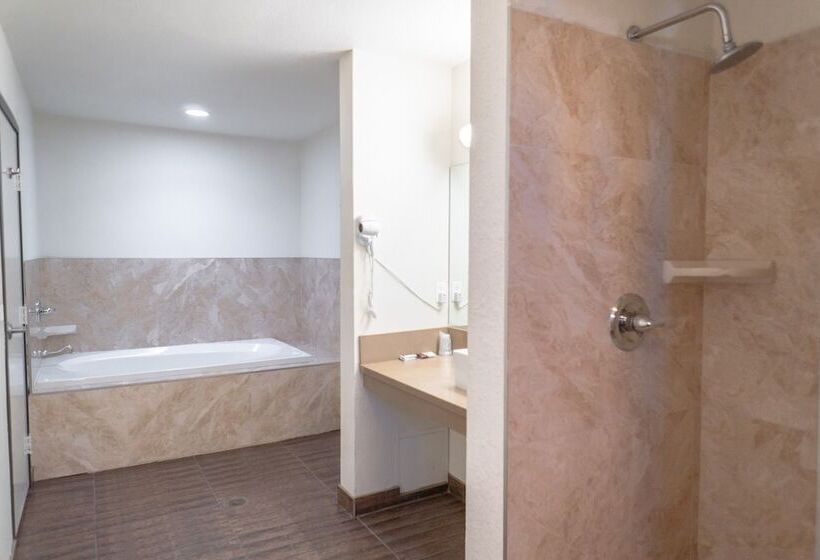 فندق على الطريق Maywood Inn