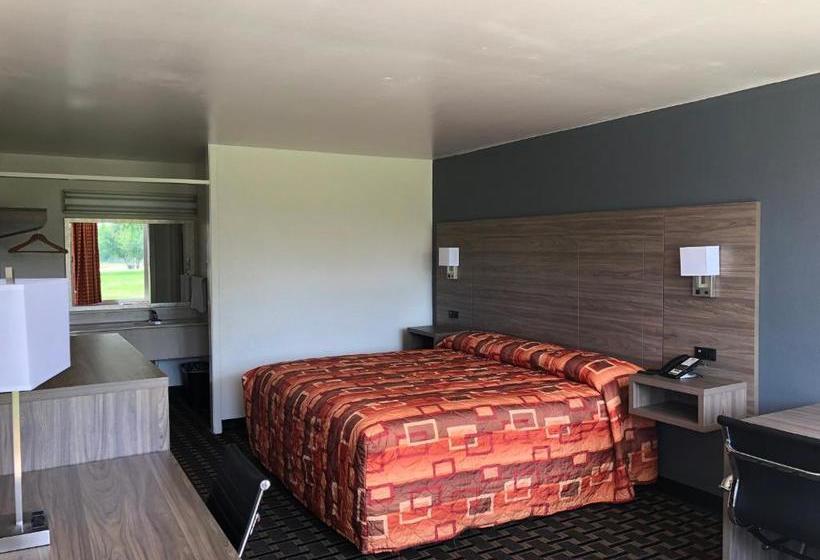 فندق على الطريق Mid Continent Inn