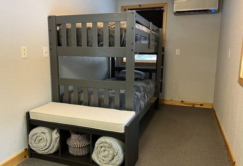 모텔 Tahquamenon Suites Lodging