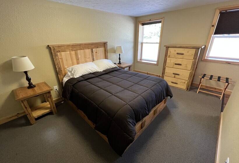 모텔 Tahquamenon Suites Lodging