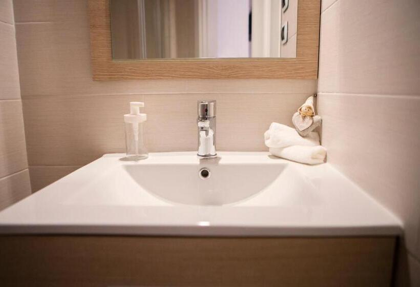 ペンション Ambrosia