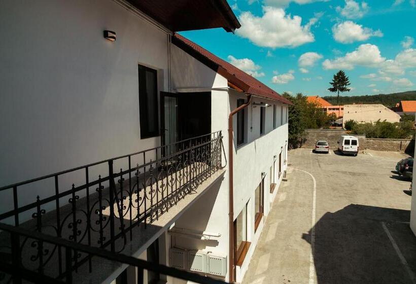 بنسيون Elegant House