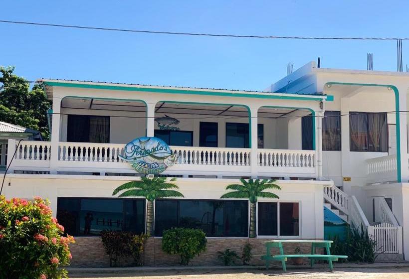 פנסיון Fernando S Seaside Guest House